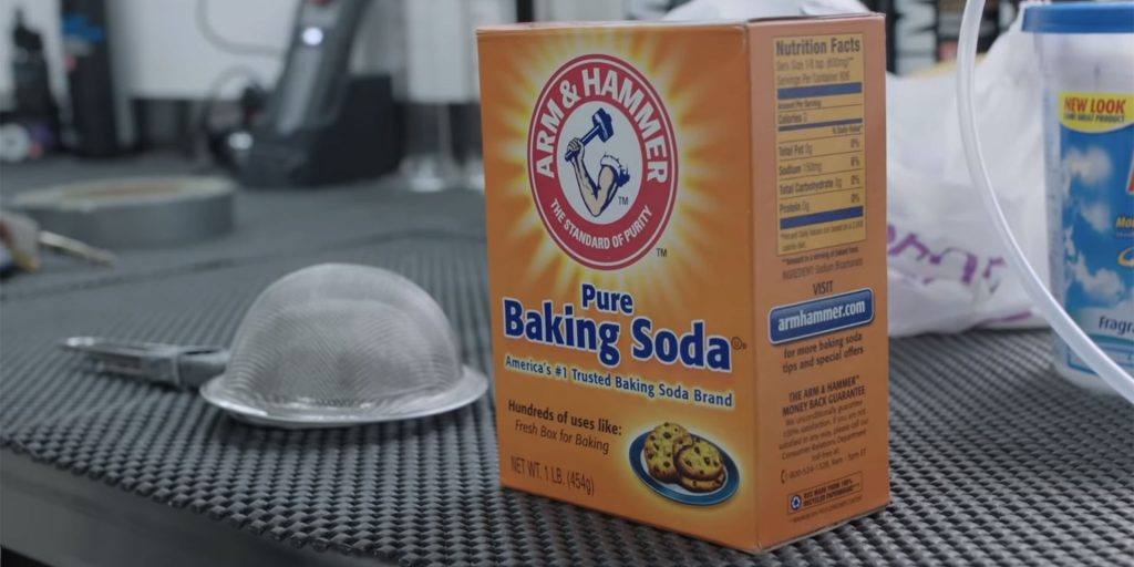 how-to-remove-odor-from-your-shoes-with-baking-soda-smelly-shoes