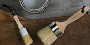 What Are The Differences Between Natural And Synthetic Paint Brushes?