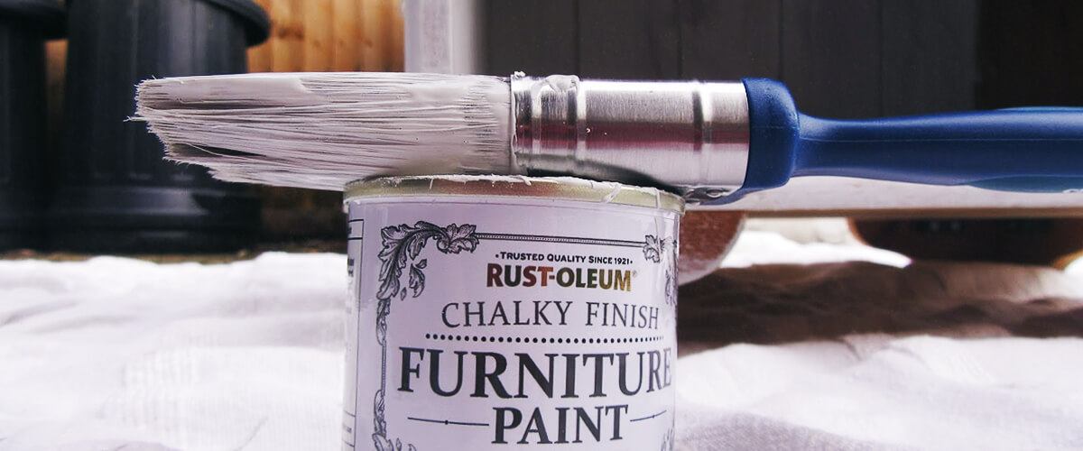 how to clean and maintain a chalk paint brush?